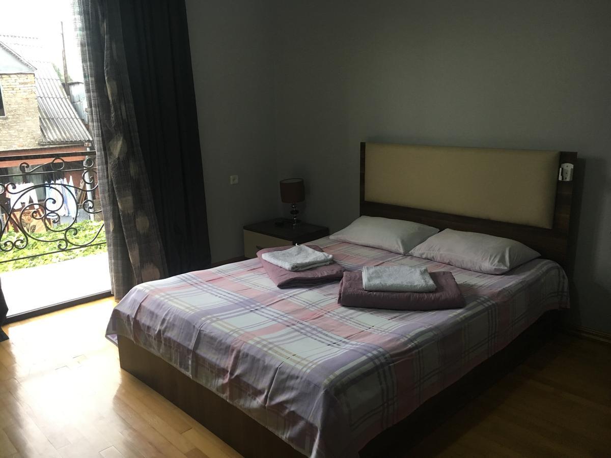 Gurami Guest House 1 Batumi Exteriör bild